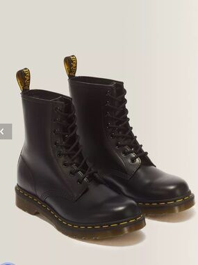 Dr. Martens 1460 - Smooth Leather Lace Up Boots - Black - Men’s 10 - Women’s 11